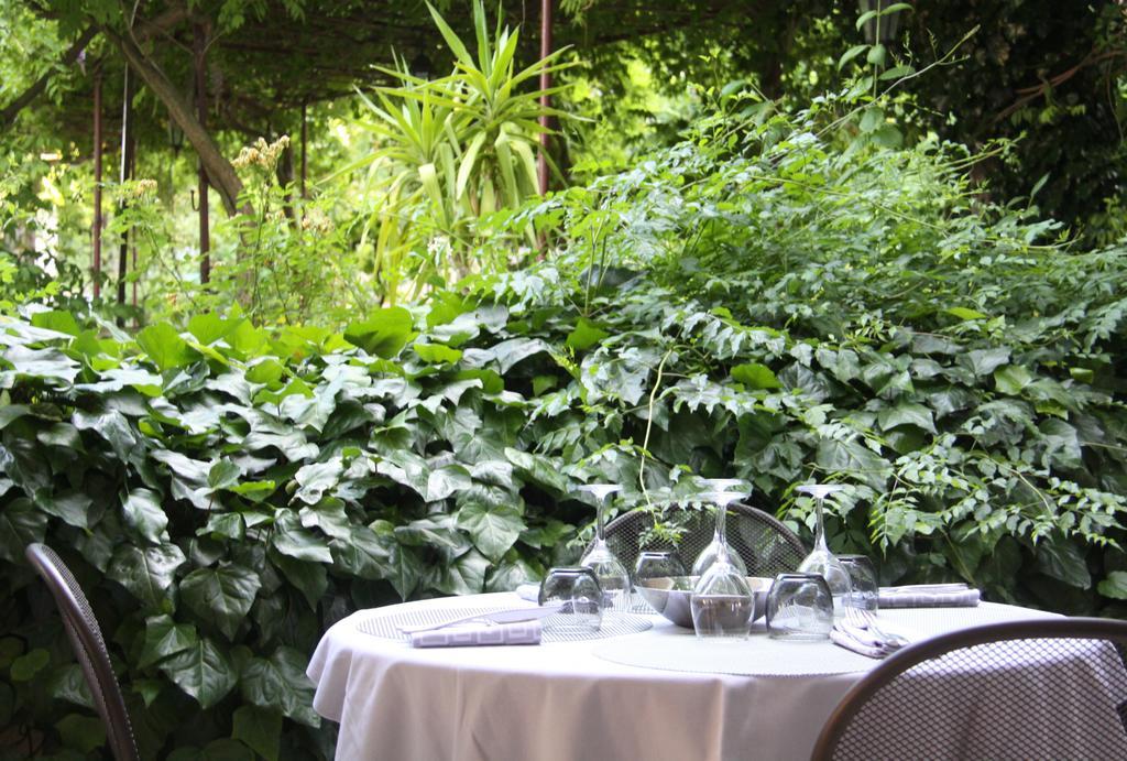 Les Jardins D'Anglise Six-Fours-les-Plages Exterior foto